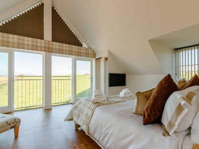 Bedroom 1 Image