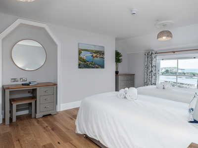 Bedroom 7 Image