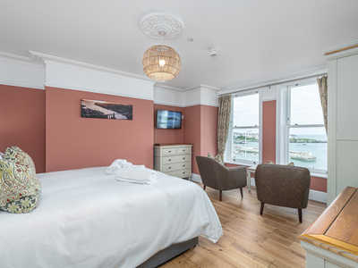 Bedroom 6 Image