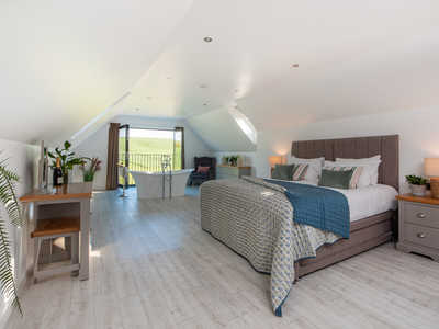 Bedroom 8 Image