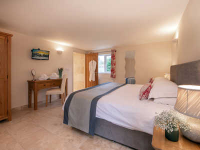 Bedroom 8 Image