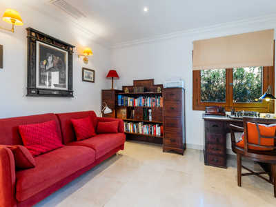 Bedroom 6 Image