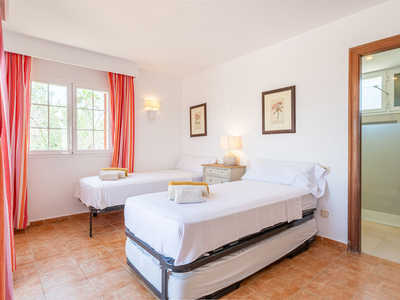 Bedroom 3 Image
