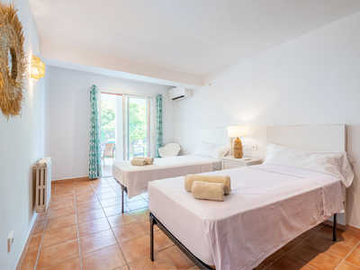 Bedroom 6 Image